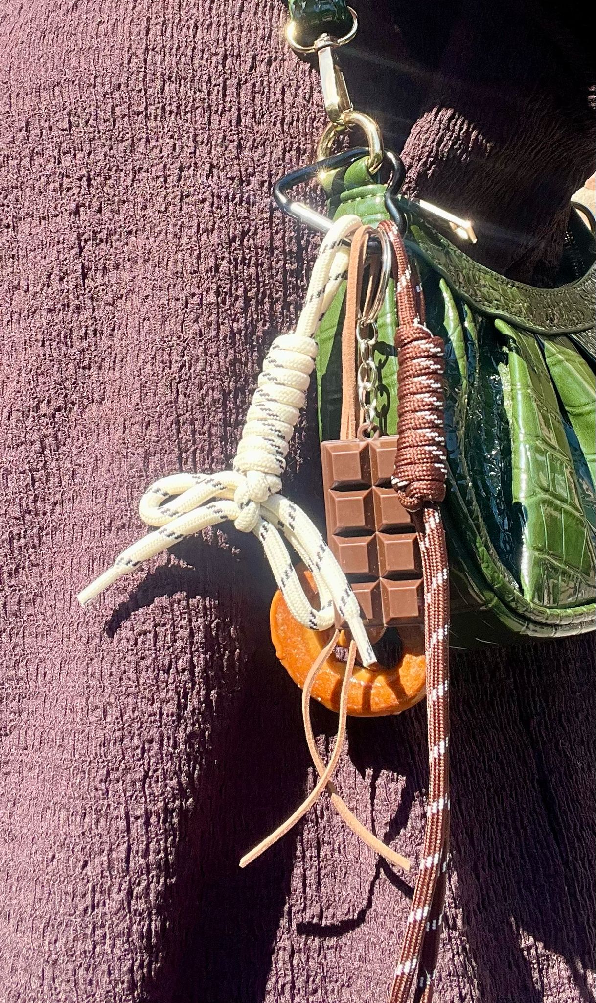 Bag charm pretzel