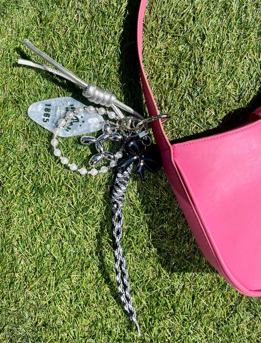 Bag charm black en white