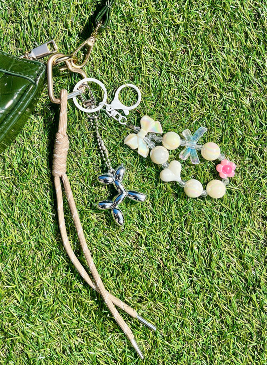 Bag charm white