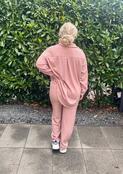 Two piece set